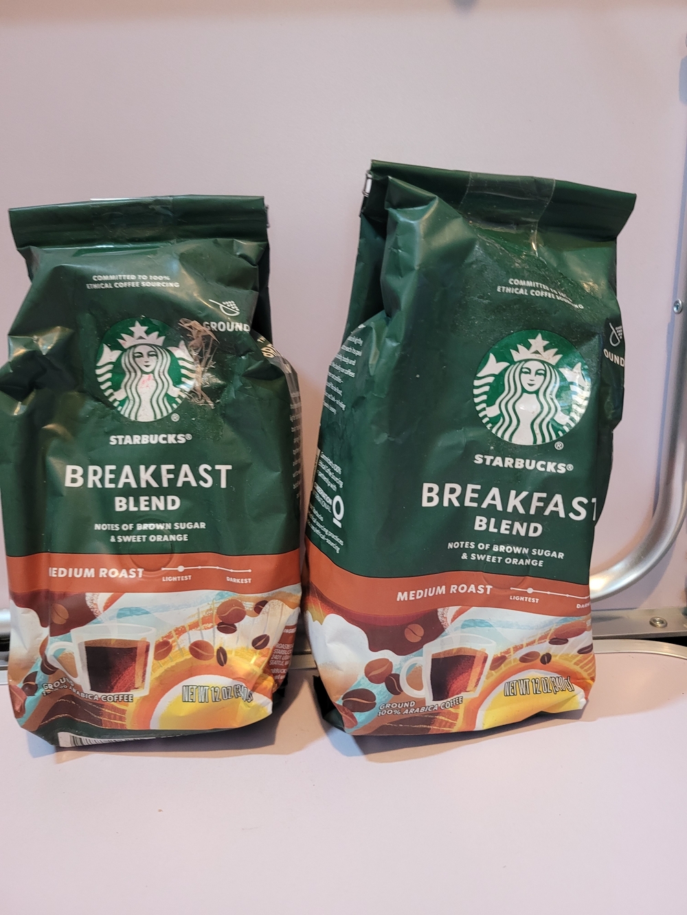 Starbucks Breakfast Blend Medium Roast Ground Coffee -bb 12/2026